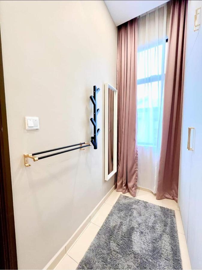 Faridz Homestay At Myra Saujana Kampong Simpang Empat Εξωτερικό φωτογραφία